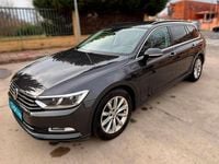 Usado VW Passat Advance 150 HP (110 kW) 2019 Cinzento Carrinha