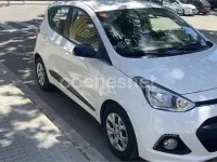 Usado Hyundai i10 Style 87 CV (63 kW) 2016 Blanco Utilitario