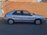 Usado Citroën Xsara 90 CV (66 kW) 2002 Gris / plata Berlina