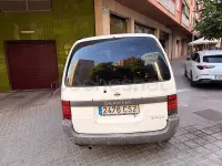 Usado Nissan Serena 75 CV (55 kW) 2002 Blanco Monovolumen