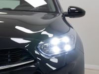 Usado Kia Ceed 100 CV (73 kW) 2024 Negro Utilitario