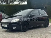 Usado Fiat Grande Punto Active 75 CV (55 kW) 2005 Negro Utilitario