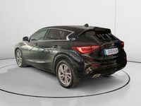 Usado Infiniti Q30 109 CV (80 kW) 2018 Negro Utilitario
