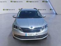 Usado Skoda Octavia Ambition 150 CV (110 kW) 2020 Gris / plata Familiar