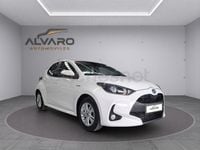 Usado Toyota Yaris Hybrid Business Edition 116 CV (85 kW) 2021 Blanco Berlina