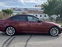 Usado BMW 318 143 CV (105 kW) 2011 Granate Berlina