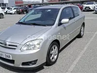 Usado Toyota Corolla Sol 116 CV (85 kW) 2005 Beige Berlina