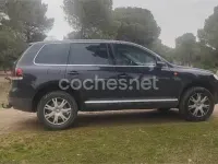 Usado VW Touareg 225 CV (165 kW) 2007 Negro SUV