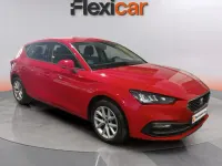 Usado Seat Leon Style 110 CV (80 kW) 2024 Rojo Berlina