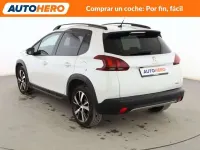 Usado Peugeot 2008 GT-line 110 CV (80 kW) 2018 Blanco SUV
