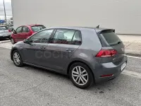 Usado VW Golf VIII Edition 130 CV (95 kW) 2020 Gris / plata Berlina