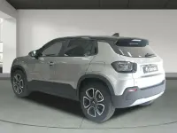 Usado Jeep Avenger Summit 100 CV (73 kW) 2024 Gris SUV