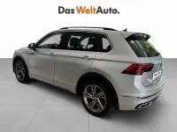Usado VW Tiguan R-line 150 CV (110 kW) 2023 Gris / plata SUV