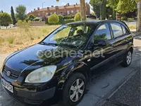 Usado Kia Rio Active 94 CV (69 kW) 2006 Negro Berlina