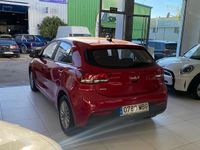 Usado Kia Rio 84 CV (61 kW) 2022 Rojo
