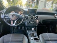 Usado Mercedes A180 AMG line 109 CV (80 kW) 2014 Blanco Berlina