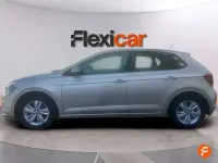 Usado VW Polo Advance 95 CV (69 kW) 2018 Beige Utilitario