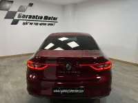 Usado Renault Talisman 160 CV (117 kW) 2020 Granate Berlina