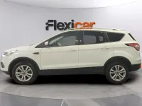 Usado Ford Kuga Trend+ 120 CV (88 kW) 2019 Blanco SUV