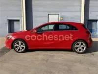 Usado Mercedes A180 Urban 122 CV (89 kW) 2016 Rojo Berlina