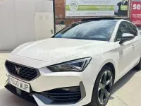 Usado Cupra Leon 150 CV (110 kW) 2023 Blanco Berlina