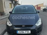 Usado Ford S-MAX Titanium 140 CV (102 kW) 2007 Violeta / lila Monovolumen