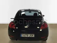 Usado VW Beetle Design 105 CV (77 kW) 2015 Negro Utilitario