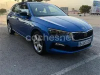 Usado Skoda Scala Sport 115 CV (84 kW) 2019 Azul Utilitario