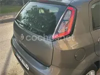 Usado Fiat Punto Pop 69 CV (50 kW) 2013 Gris / plata Utilitario