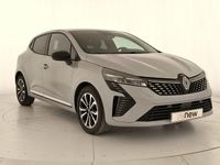 Usado Renault Clio V Techno 100 CV (73 kW) 2025 Gris Berlina