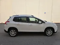 Usado Peugeot 2008 Active 100 CV (73 kW) 2016 Blanco SUV