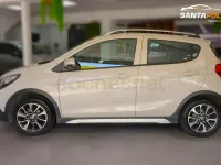 Usado Opel Karl Rocks 73 CV (53 kW) 2019 Beige Utilitario