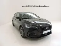 Usado Ford Focus ST-Line 125 CV (91 kW) 2023 Negro Berlina