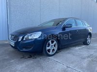 Usado Volvo V60 Momentum 136 CV (100 kW) 2012 Azul Familiar