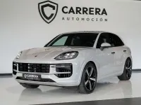 Usado Porsche Cayenne 470 CV (345 kW) 2024 Gris / plata SUV
