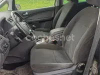 Usado Ford C-MAX Ghia 115 CV (84 kW) 2005 Negro Monovolumen