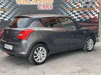 Usado Suzuki Swift 83 CV (61 kW) 2021 Gris Utilitario
