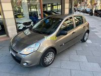 usado Renault Clio 1.2 i 75 Hatchback 16V eco2 75 cv