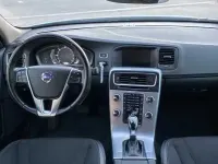 Usado Volvo V60 Momentum 2017 Blanco Familiar