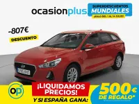 Usado Hyundai i30 120 CV (88 kW) 2018 Rojo Familiar