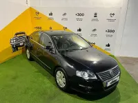 Usado VW Passat Highline 140 CV (102 kW) 2007 Negro Berlina