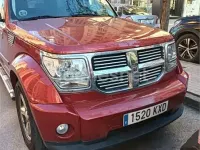 Usado Dodge Nitro SXT 177 CV (130 kW) 2007 Granate SUV