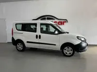 Usado Fiat Doblò Pop 95 CV (69 kW) 2019 Blanco Monovolumen