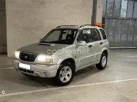 Usado Suzuki Grand Vitara 109 CV (80 kW) 2003 Gris / plata SUV