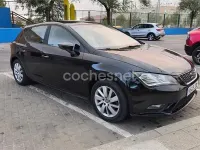 Usado Seat Leon Reference 105 CV (77 kW) 2015 Negro Berlina