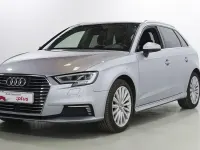 Usado Audi A3 Sportback e-tron Sport 204 CV (150 kW) 2018 Gris plata Utilitario