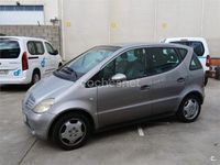Usado Mercedes A160 Elegance 102 CV (75 kW) 2000 Gris / plata Monovolumen
