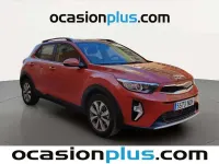 Usado Kia Stonic 101 CV (74 kW) 2025 Rojo SUV