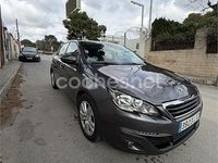 Usado Peugeot 308 Active 120 CV (88 kW) 2016 Gris / plata Berlina
