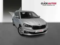 Usado Skoda Fabia Selection 95 CV (69 kW) 2025 Plateado Utilitario